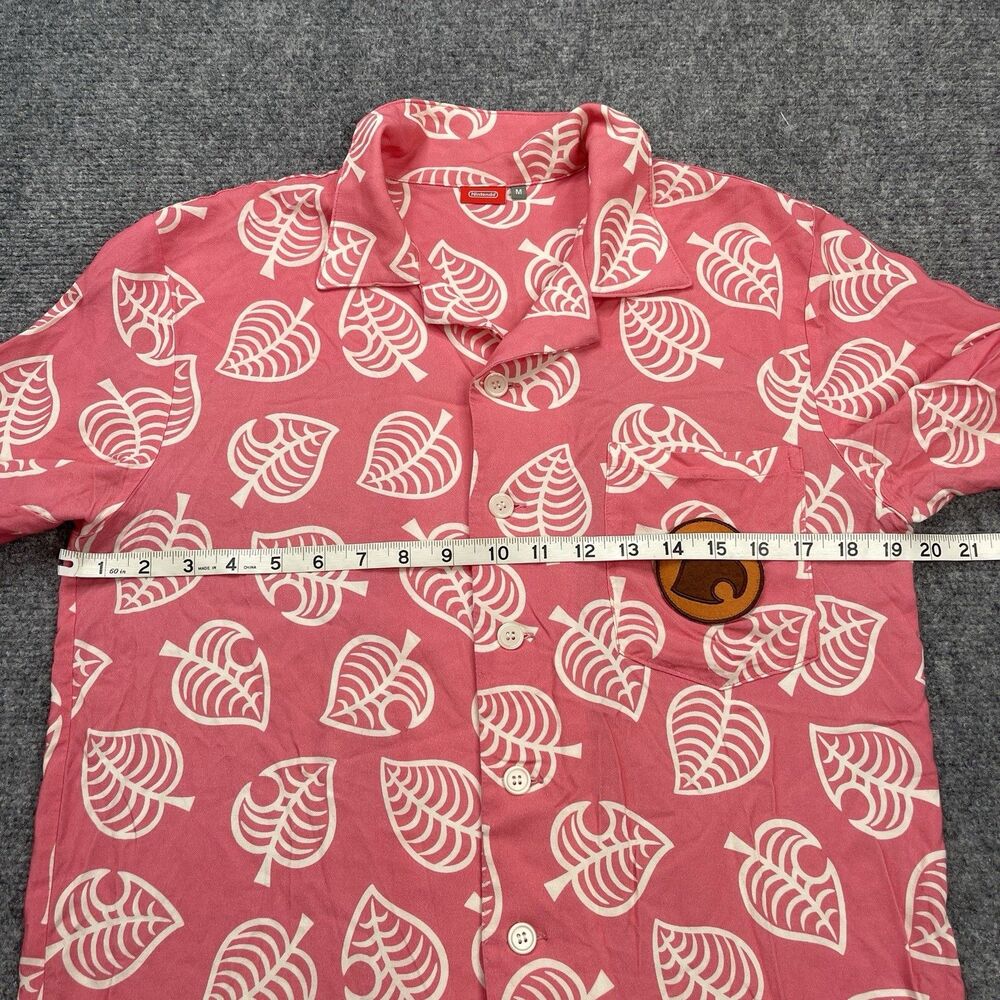 Nintendo TOKYO Isabelle Aloha Shirt Adult Medium Animal Crossing Shizue Japan - Picture 6 of 8